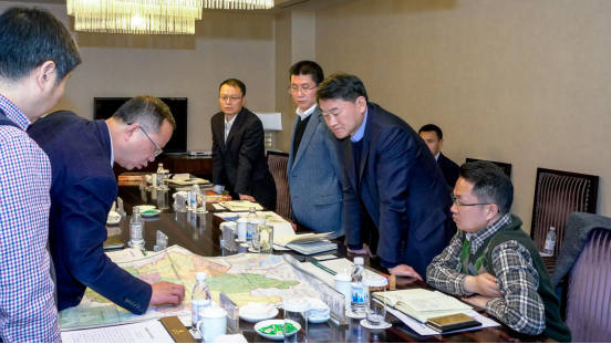 集团党委书记、董事长任丁会见峨边 县委书记谭焰一行